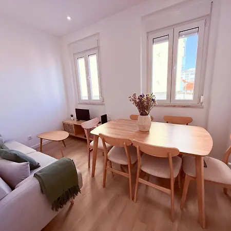 Appartamento The Coolest 3br In Caparica, By 351lisbon
