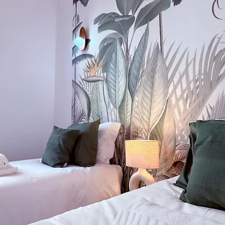 Appartamento The Coolest 3br In Caparica, By 351lisbon